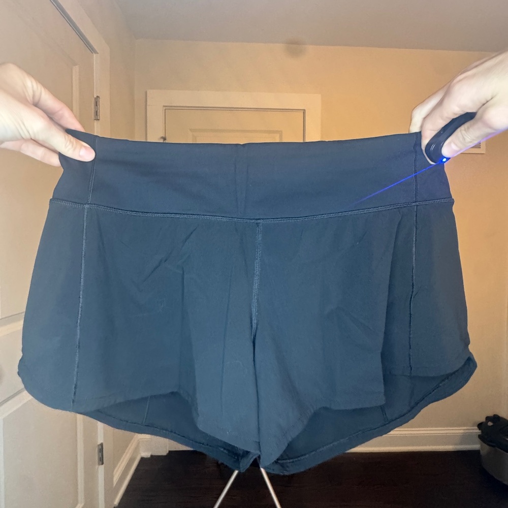 Lululemon Speed Up Short 4" – Black – Size 8